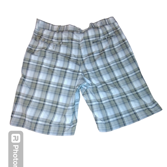 ♥️ 💙 NWOT Ben Hogan Quick Dry Men's Plaid golf shorts Size 36 - Picture 3 of 4